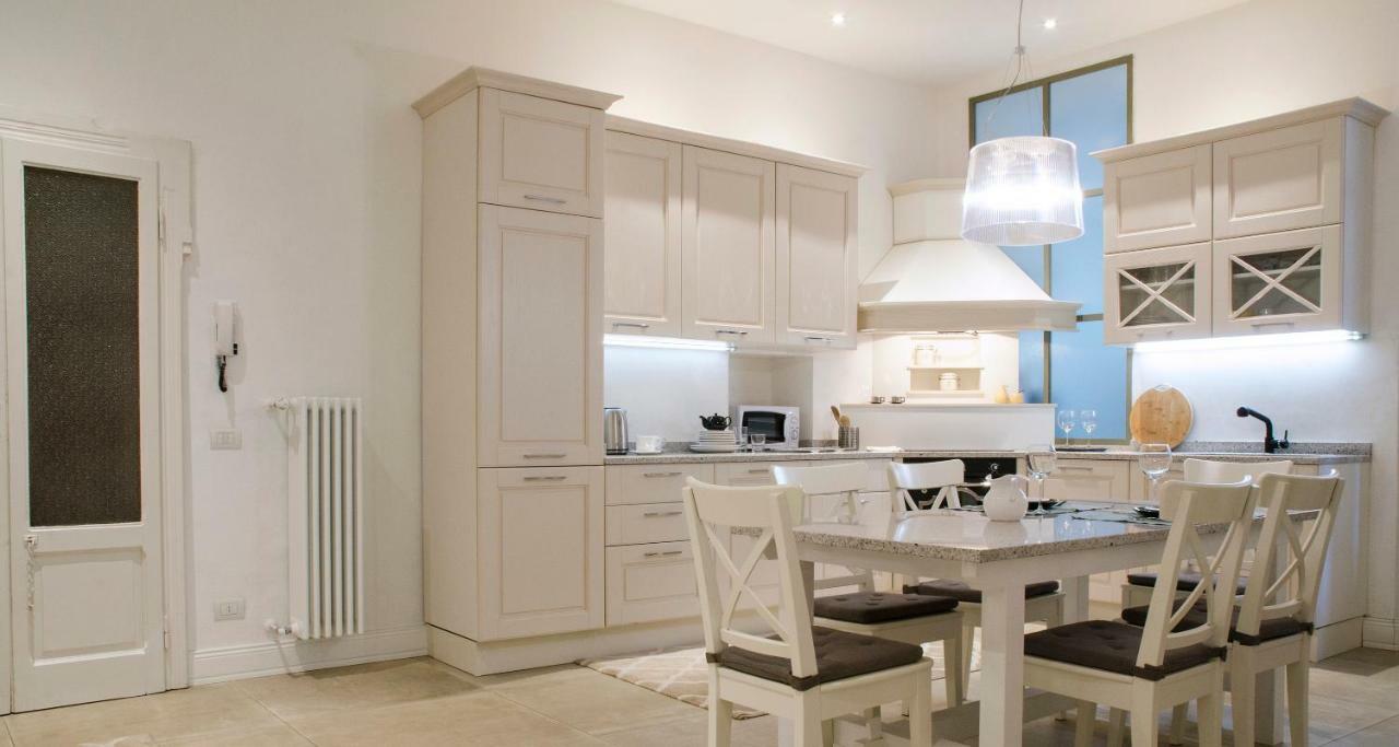 Lake Como Joivy Splendid 3Br Apt With Parking And Terrace In Como מראה חיצוני תמונה