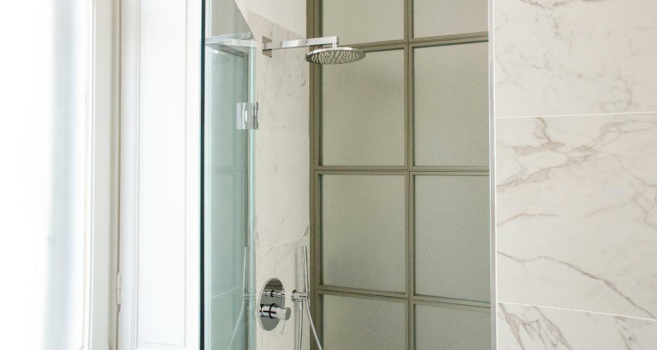 Lake Como Joivy Splendid 3Br Apt With Parking And Terrace In Como מראה חיצוני תמונה